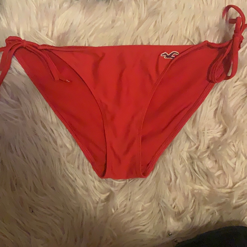 red hollister bikini bottoms. size small.
